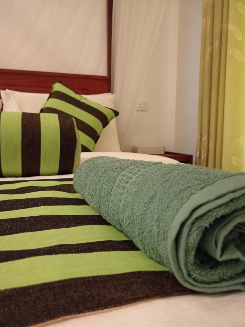 Rich Grove Inn Ella Luaran gambar