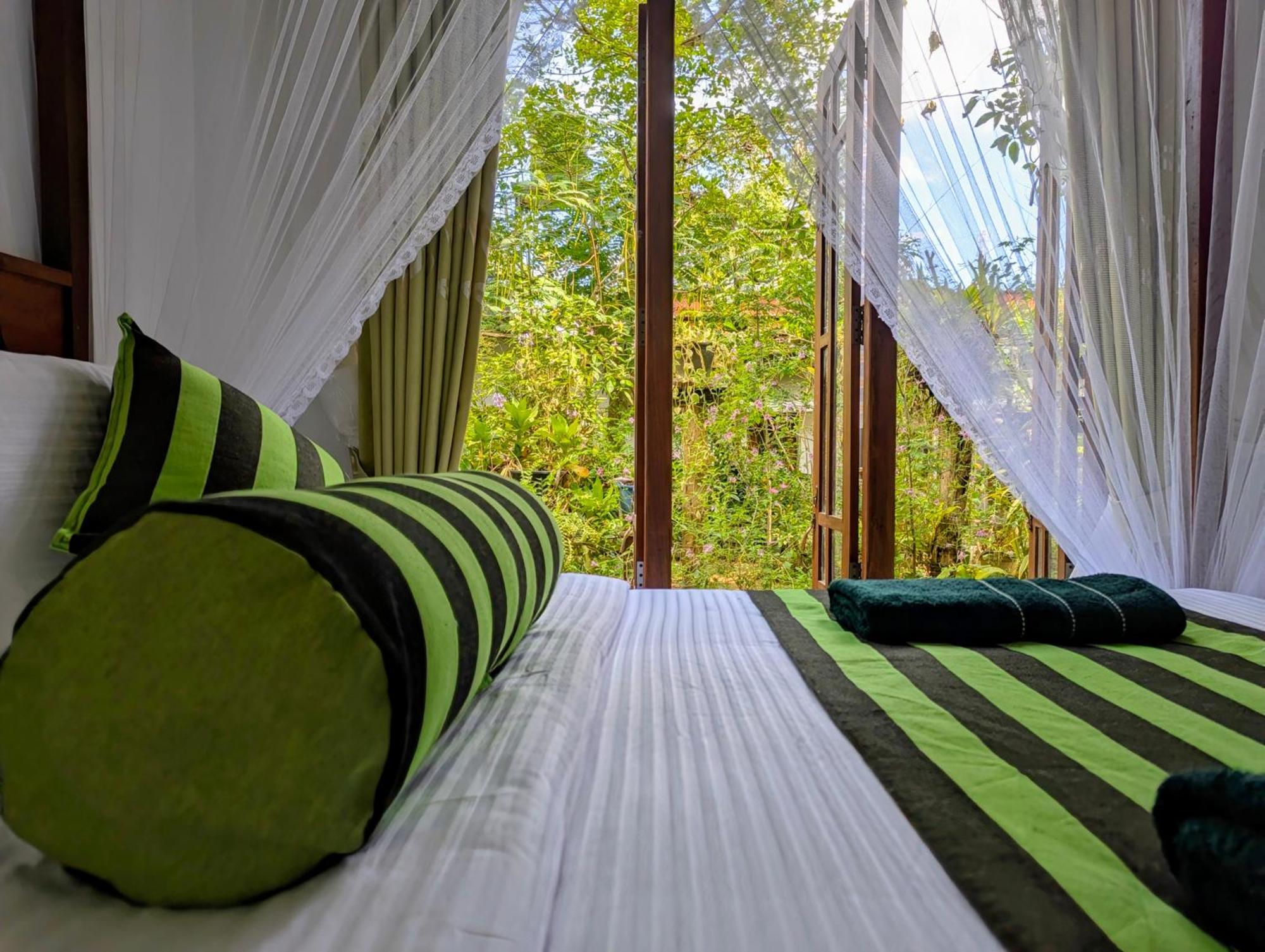 Rich Grove Inn Ella Luaran gambar