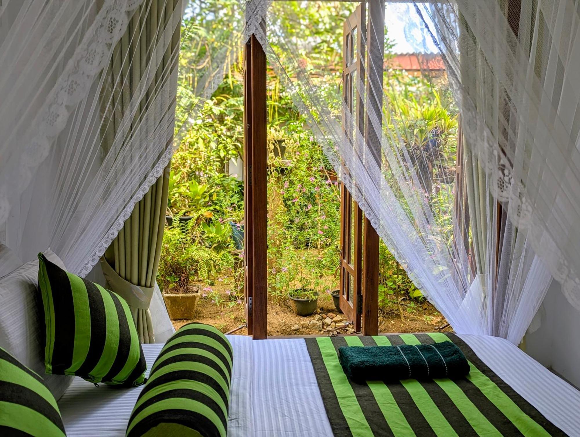 Rich Grove Inn Ella Luaran gambar