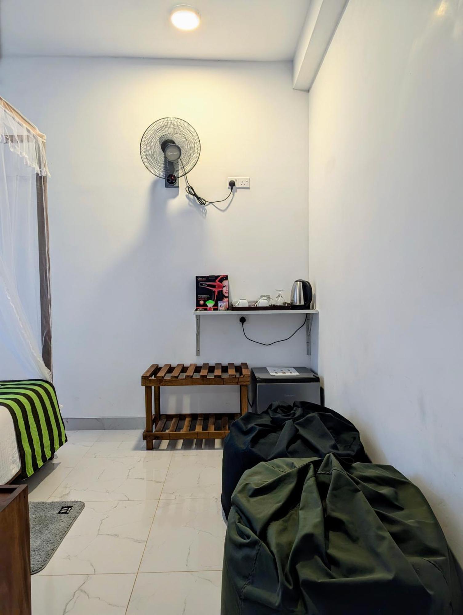 Rich Grove Inn Ella Luaran gambar
